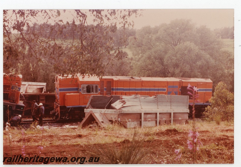 P19150
Head on collision R class 1903 and A class 1513 at Beela. BN line.
