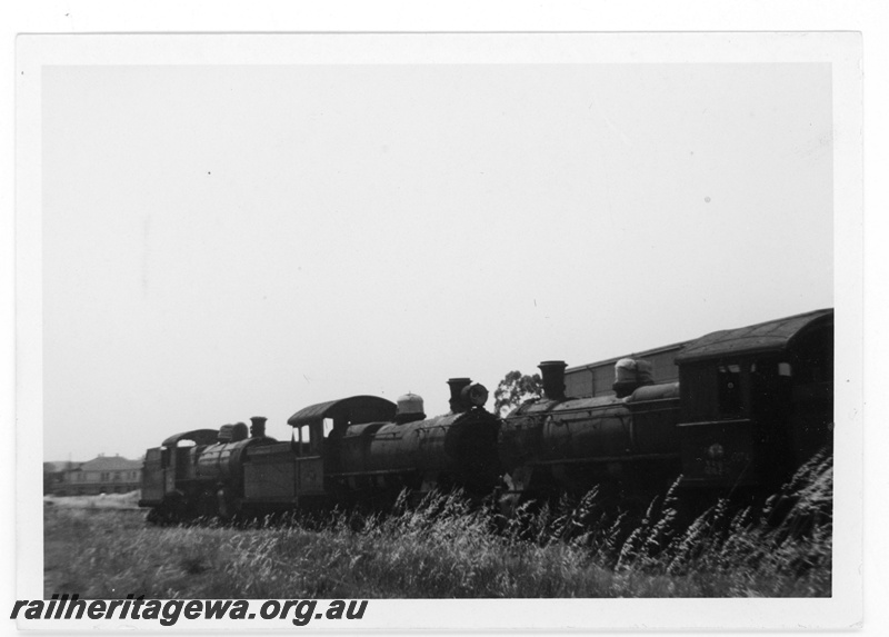 P19210
P class 515, F class 360, FS class steam loco, awaiting scrapping, ex MRWA depot, Midland, ER line, 
