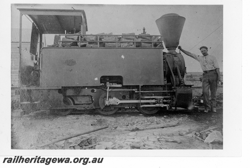 P19349
Orenstein & Koppel 0-4-2 loco 