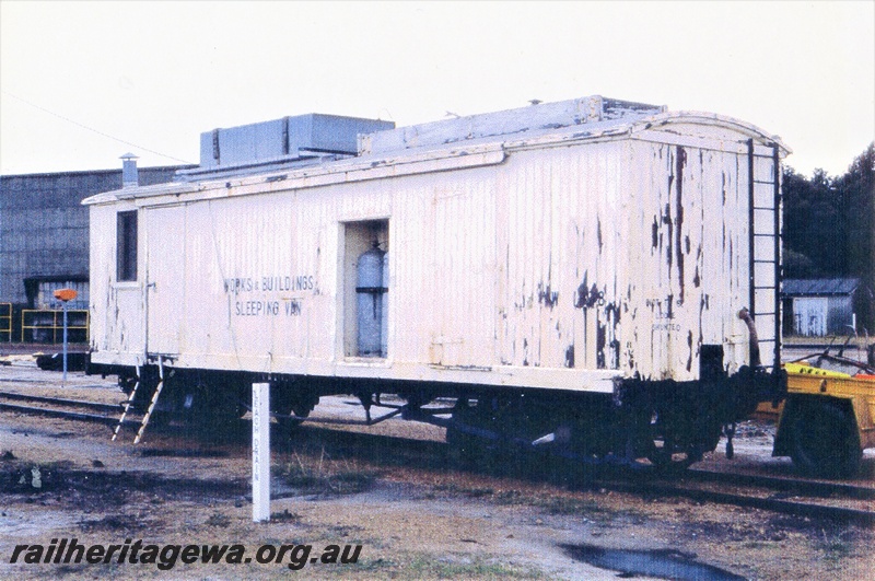 P19426
VW class 1878, ex V class 1878, white livery with 