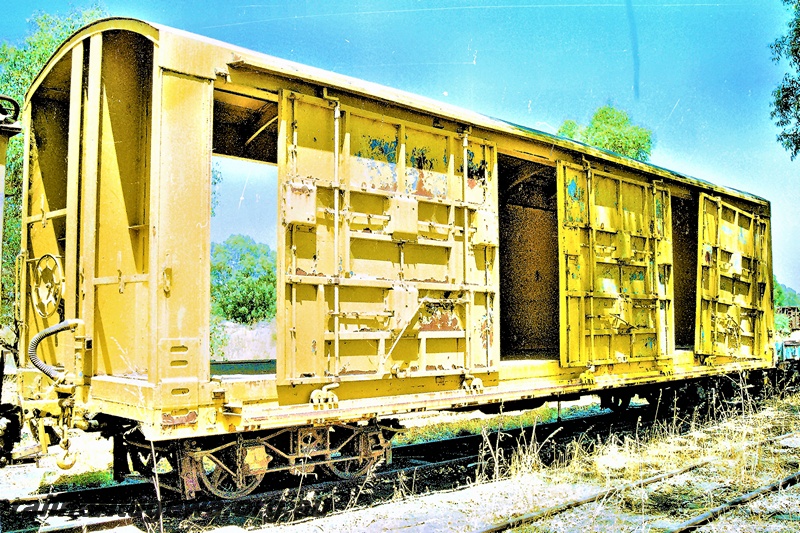 P19454
VH(D) class 21740 steel bogie van with all door sides, yellow livery, Midland, end and side view
