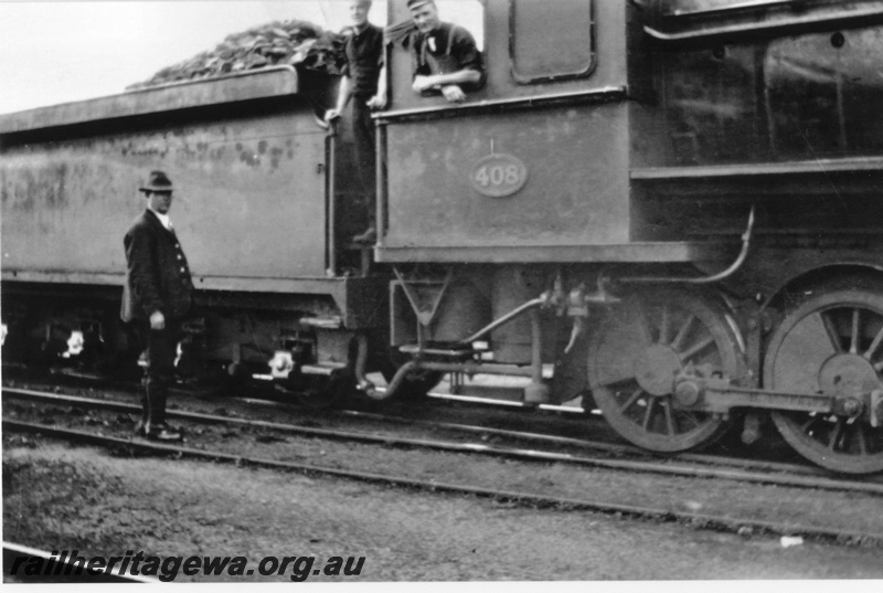 P19611
F class 408 at Bridgetown. Photo of cab and tender. Crew on footplate. PP line
