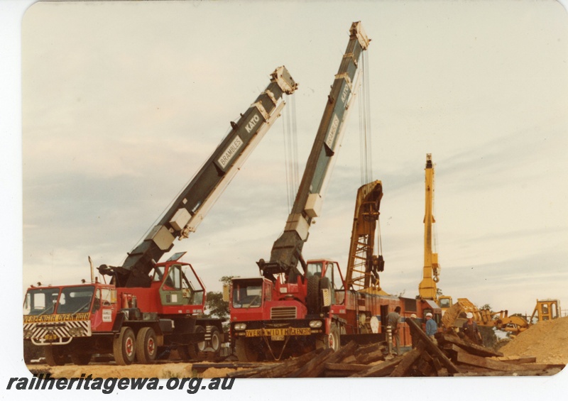 P19627
N class 1880 Wagerup accident. Cranes lifting locomotive. SWR line.
