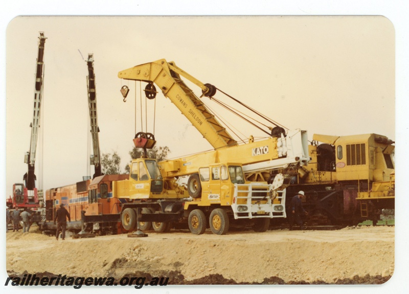 P19630
N class 1880 Wagerup accident, cranes lifting locomotive. SWR line.
