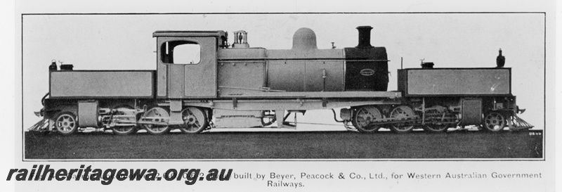 P19695
M class 2-6-0+0-6-2- Garratt locomotive, builders photo in photographic grey livery, side view
