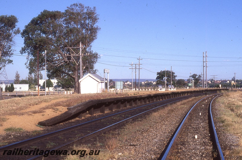 P19722
Platform, station building, seats, station nameboard, tracks, Belmont Park, SWR line
