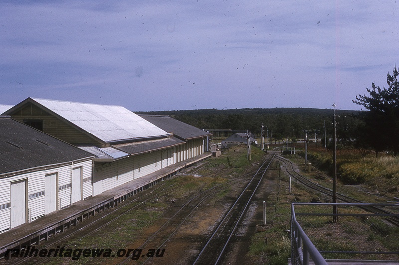 P19793
Goods shed, platform, yard, sidings, semaphore signals, Mount Barker, GSR line, view from elevated position
