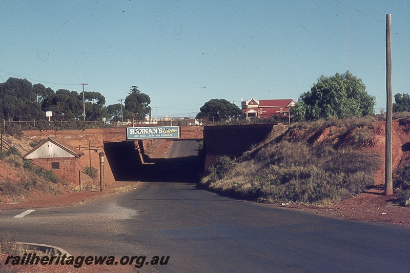 P19804
Motor subway, road running beneath track, 