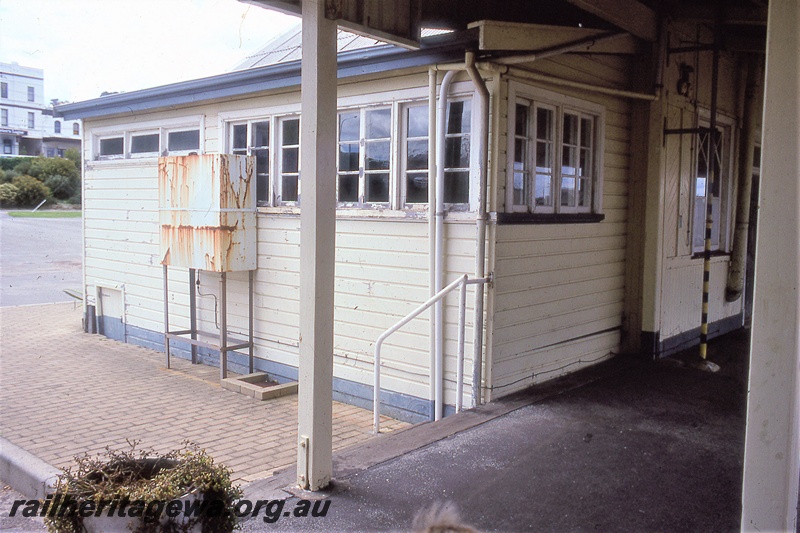 P19827
Station building (part), platform (part), oil tank, Albany, GSR line
