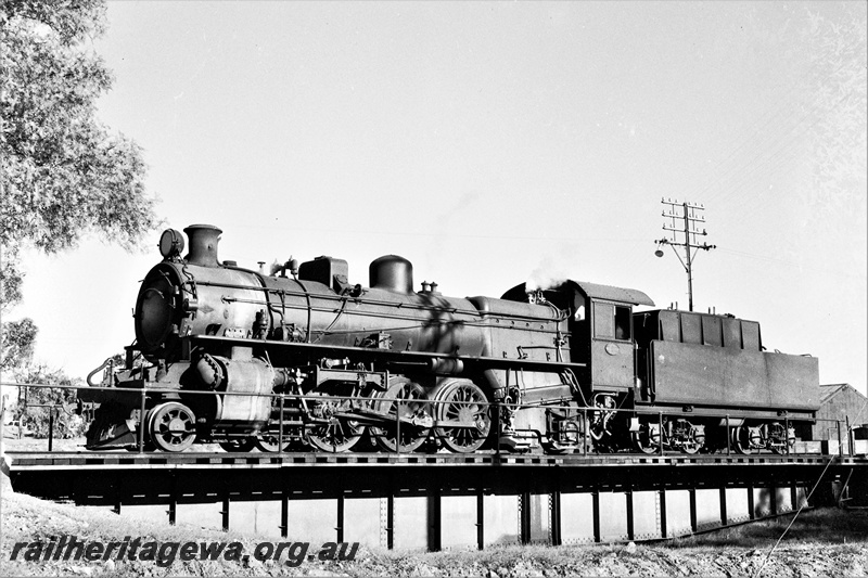 P19902
PMR class 722 on turntable.
