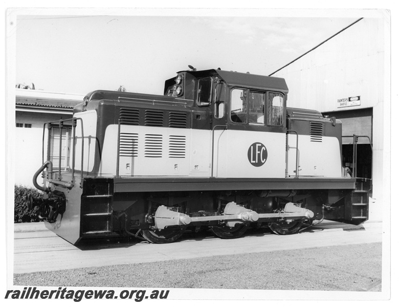 P20005
Lakewood Fire Co DHI-110 diesel hydraulic loco (later Commonwealth Railways (CR) NC class) end and side view
