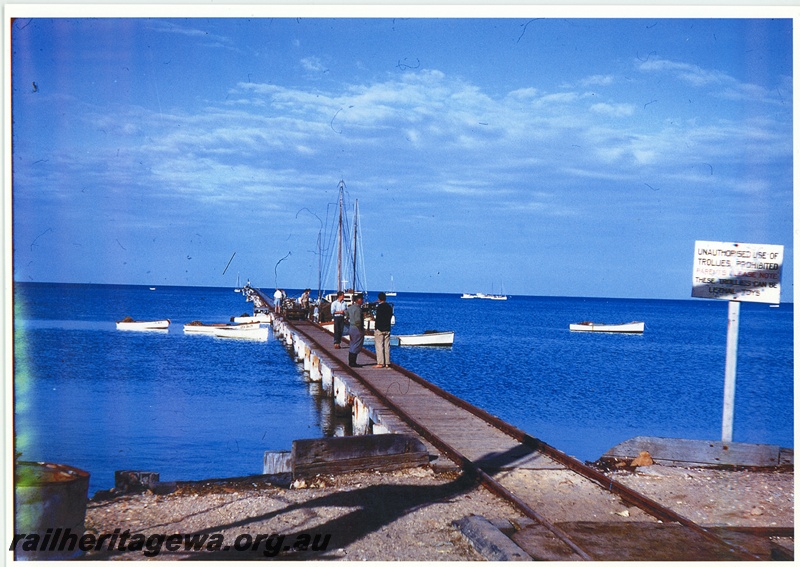 P20029
Wharf, boats, sightseers, sign prohibiting 