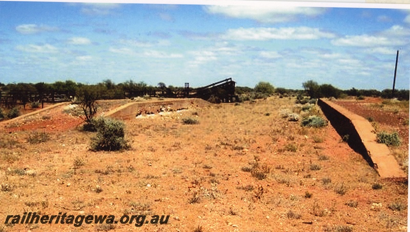 P20158
Abandoned station and yard, goods ramp, stock race, main line and passenger platform, Munbinia, NR line 
