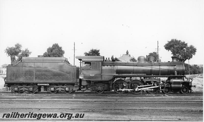 P20194
U class 655 4-6-2 oil burning loco, black livery, East Perth Loco depot, side view
