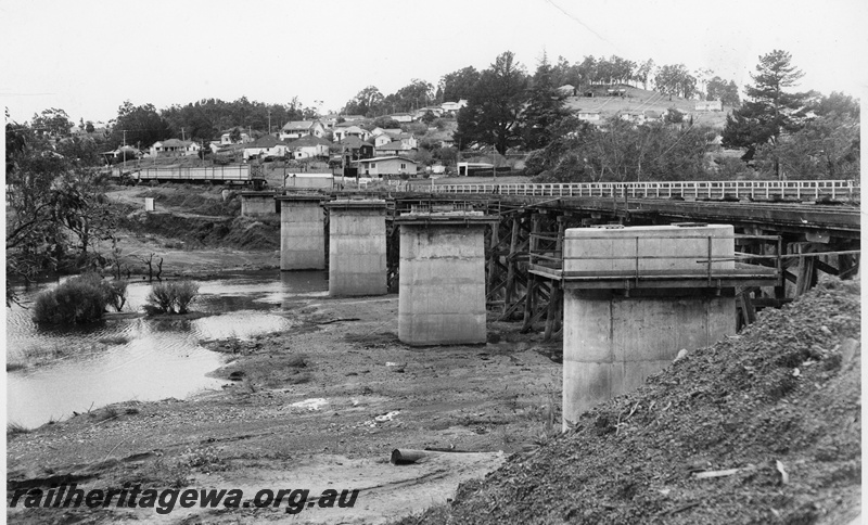 P20248
Bridgetown - construction of new railway bridge over the Blackwood River. Existing wooden railway bridge and road bridge on right side of the photo.  PP line.
