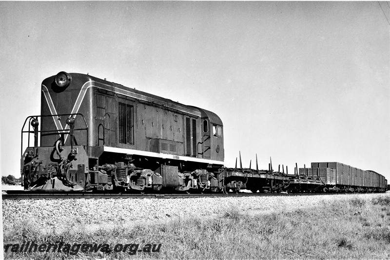 P20354
Ex MRWA G class 51 on goods train, Bellevue, ER line, front and side view
