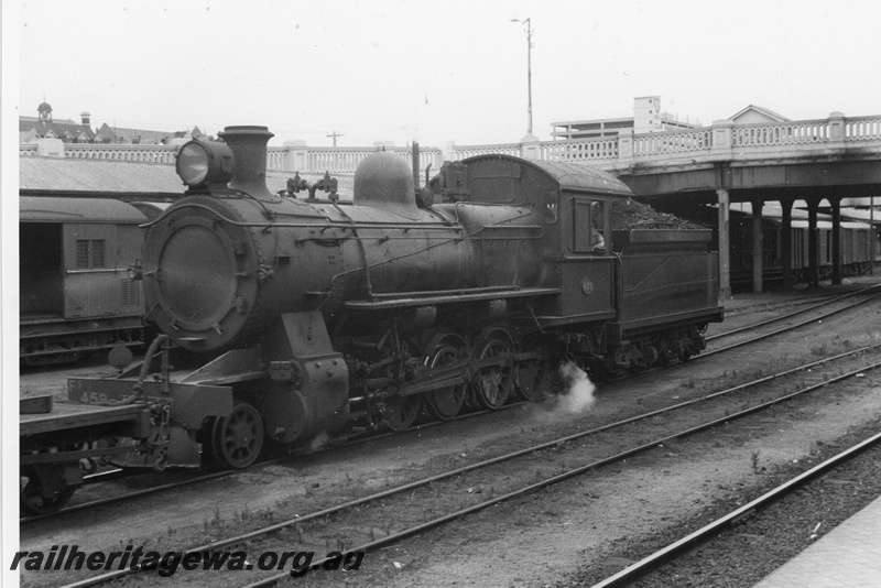 P20371
FS class 458 shunting in Perth station on west side of Horseshoe bridge. ER line.
