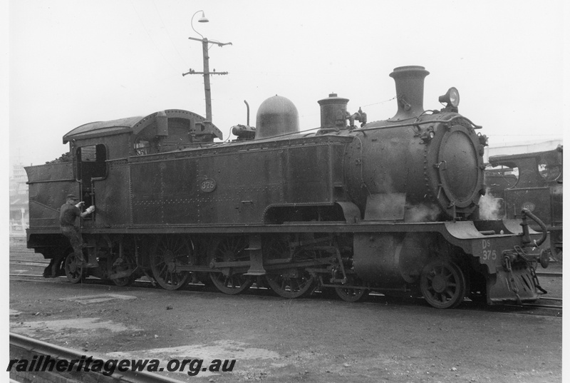 P20373
DS class 375 at East Perth loco shed. ER line.
