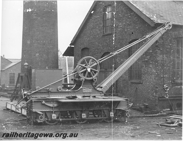 P20559
Cowans Sheldon six wheel rail mounted hand crane, end and side view
