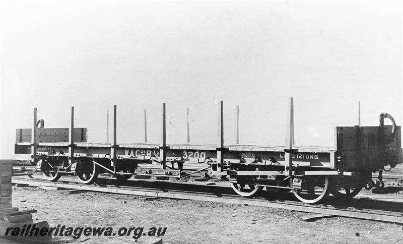 P20574
KB class 3200 (later reclassified Q class) timber wagon, built by Stableford, side and end view
