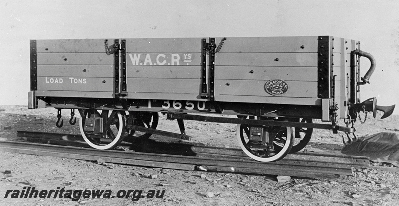 P20578
IW class 3650 side open wagon, built by Stableford  bodywork painted in grey with black ironwork, later reclassified as G class 3650 wagon, side and end view
