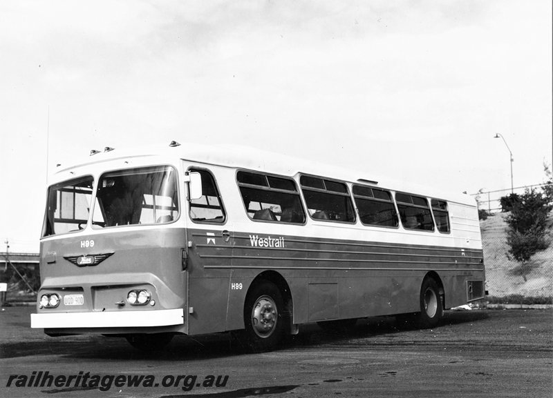 P20696
Westrail Hino bus, H99, licence no UQD900, front and side view from road level
