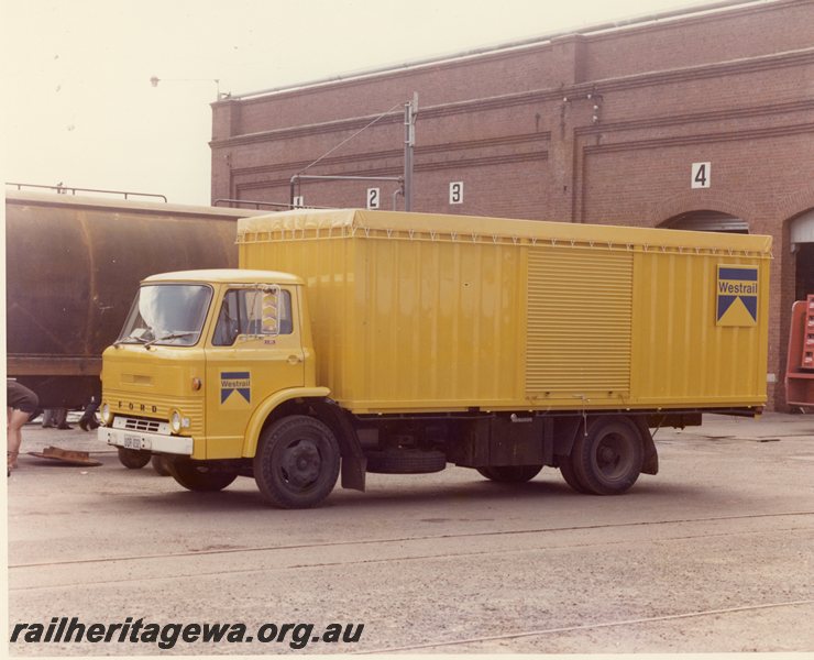 P20701
Ford truck, with Westrail tooth logos, UQR032, Midland Workshops, ER line, front and side view
