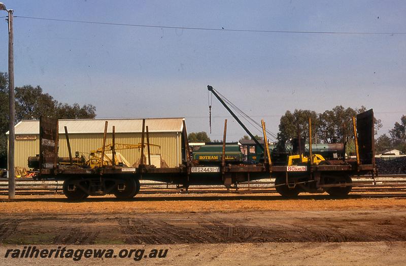 P21028
QRS class 24431 bogie sleeper wagon with end bulkheads and side stanchions, Pinjarra, SWR line, side view
