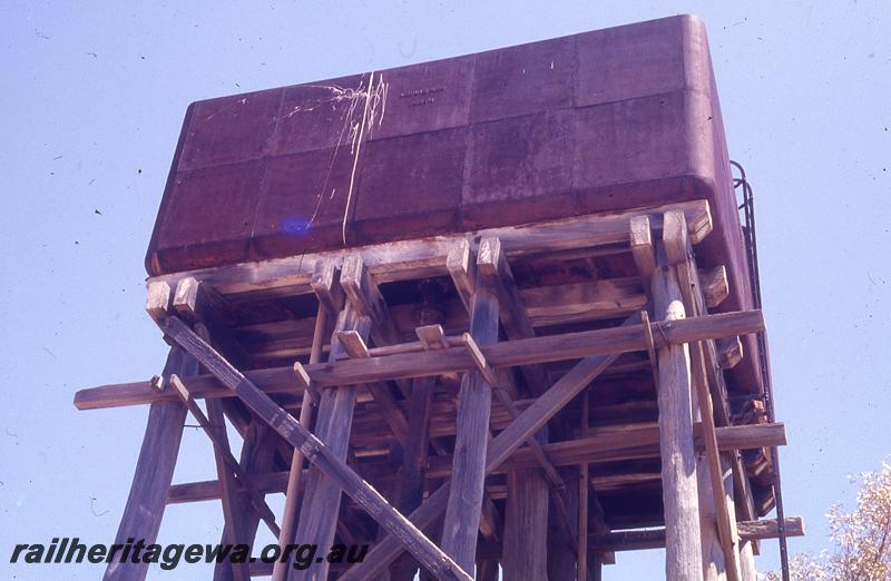 P21035
Water tower showing the underside of the tank, Wongan Hills, EM line
