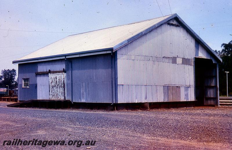 P21038
1 of 4 views of the 2nd Class goods shed at Pinjarra, SWR line, rear and right hand end view
