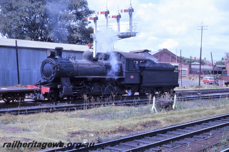 P21339
F class 411, bracket signals, industrial buildings, East Perth, front and side view
