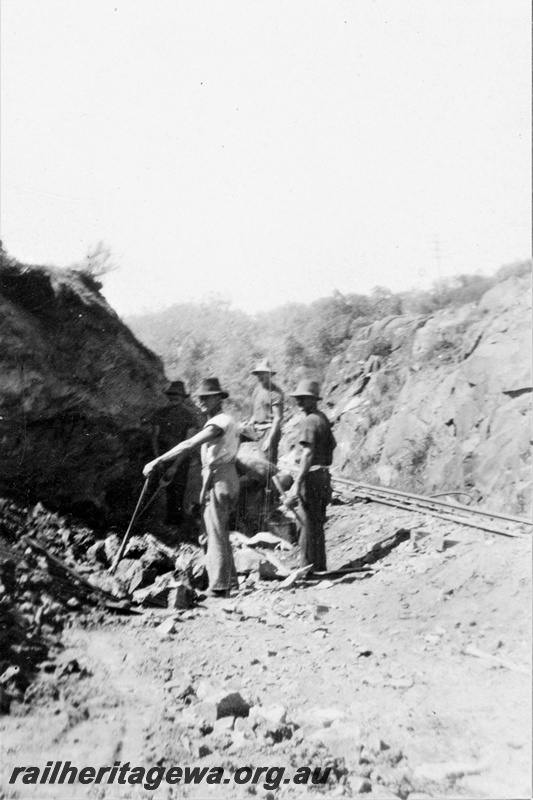 P21371
Excavating cutting, workers, track, Eastern Railway duplication, Parkerville, ER line, trackside view, c1932-1934
