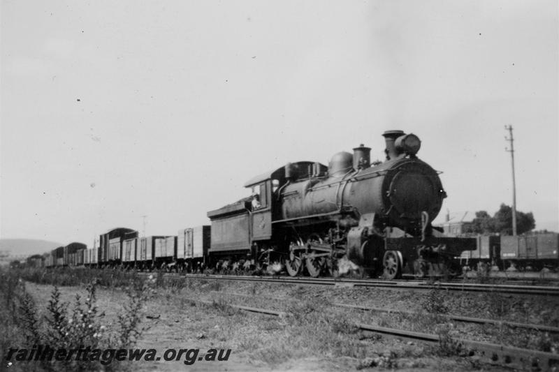 P21403
ES class 334 on goods train, wagons in sidings, Midland, ER line, side and front view
