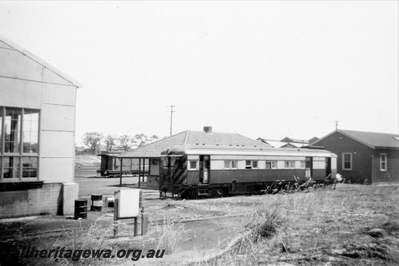 P21409
Sentinel steam railcar, sidings, wagon, buildings, East Perth loco shed, ER line, end and side view
