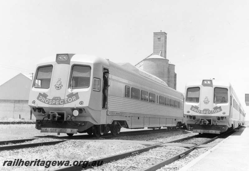 P21666
WCA class railcars, on 2 