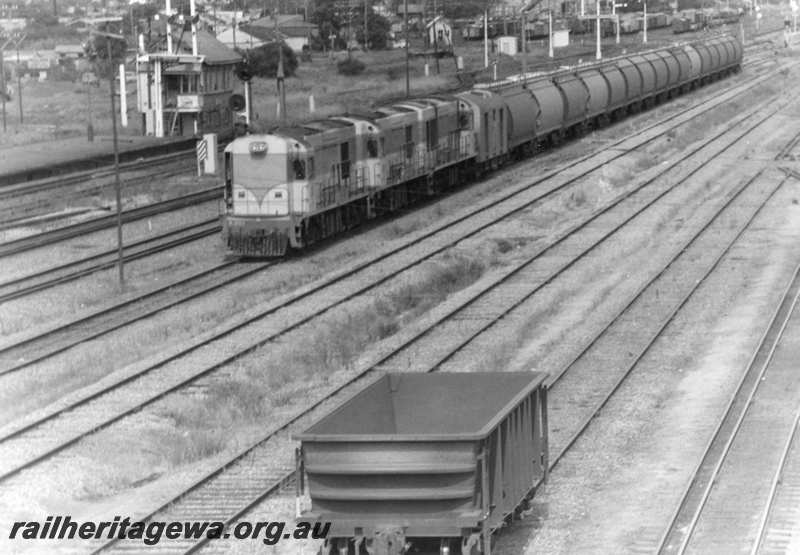 P21751
K class 201 leads 2 unidentified K class hauling a loaded  grain train through Midland. ER line
