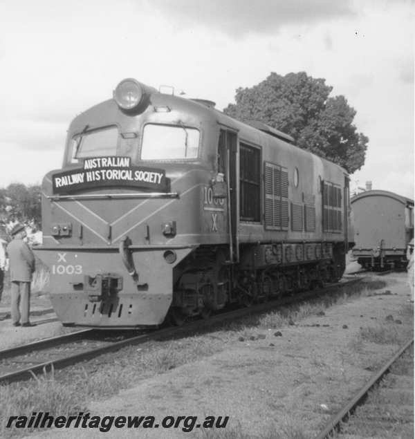 P21779
X class 1003 ARHS tour to Brookton shunting at Brookton. GSR line.
