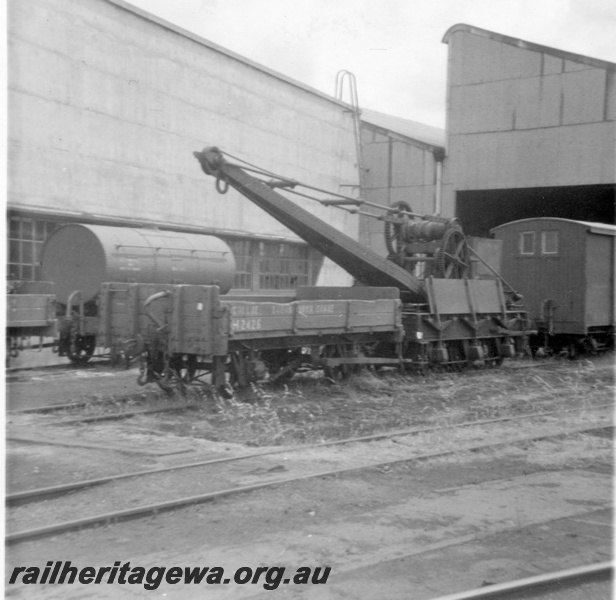 P21830
H class 2425 wagon, narrow gauge hand crane, van, tanker wagon, sheds, Midland, ER line, end and side view
