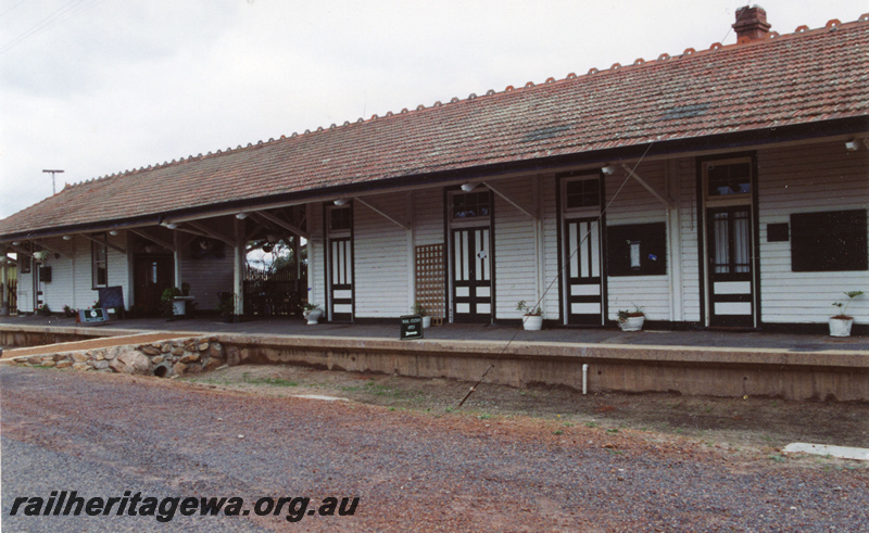 P21987
Tambellup Railway Station. GSR line.
