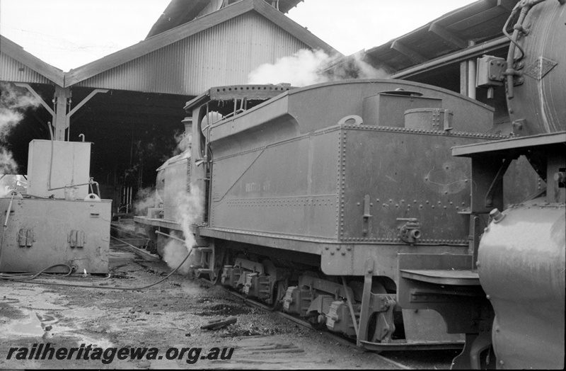 P22123
O class 218 at Northam Loco depot. ER line.
