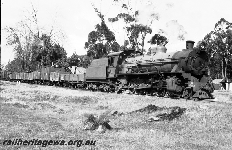 P22128
W class 953 departing Mullalyup. PP line.
