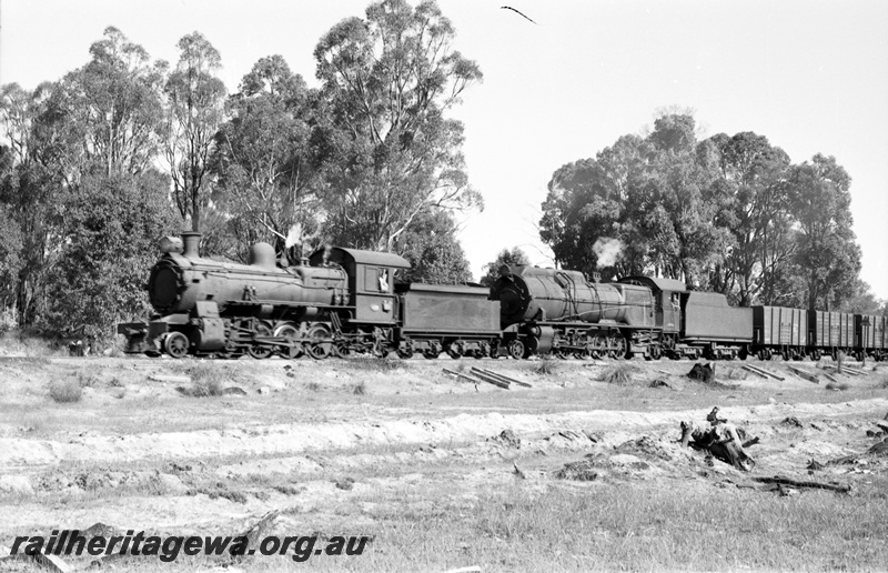 P22135
F class 461 & S class 544 