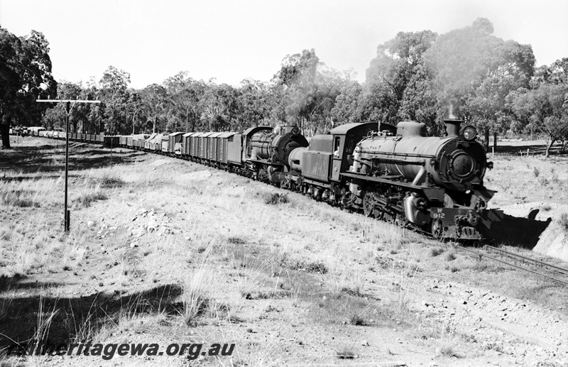 P22148
W class 912 & S class 542 