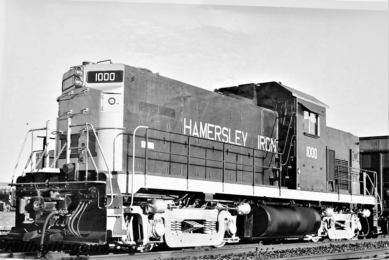 P22213
Hamersley Iron Alco C415 class built 1966, numbered 1000, switching loco, at Cape Lambert, end and side view
