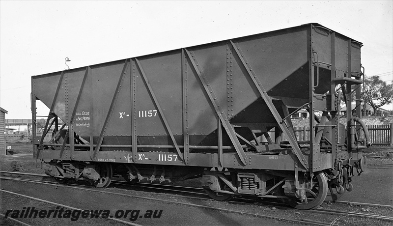 P22265
XA class 11157 hopper, 