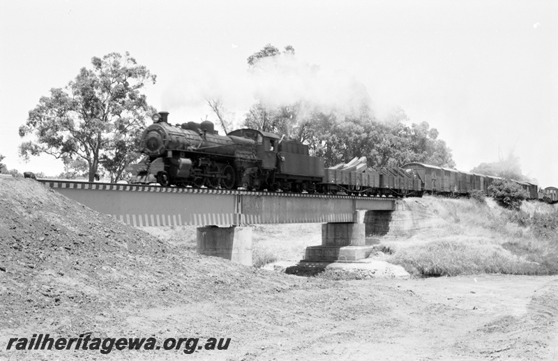P22274
PMR class hauling No 40 goods crossing Collie River near Roelands. SWR line.
