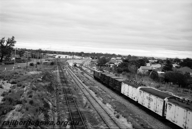 P22281
X class on up goods approaching Bellevue. Former old eastern railway on left. ER line.

