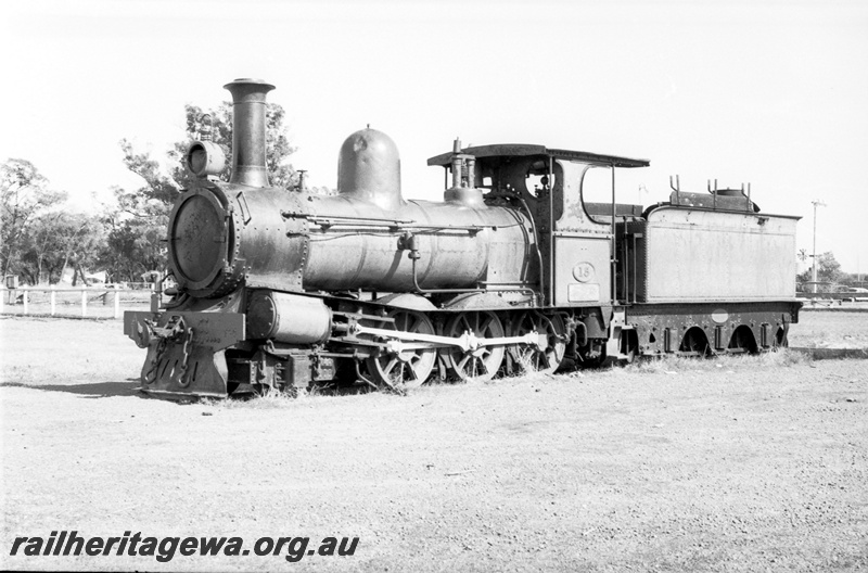 P22300
A class 15 preserved in park South Bunbury. SWR line.
