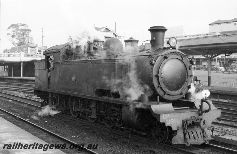 P22325
DS class 381 Perth station. ER line
