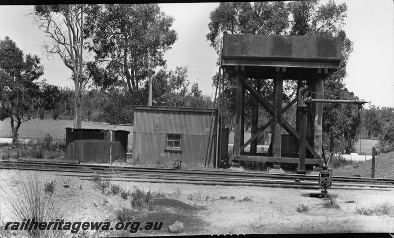 P22347
Views of Koojedda 3 of 3, water tower, water crane, sheds, Koojedda, ER line, view from trackside
